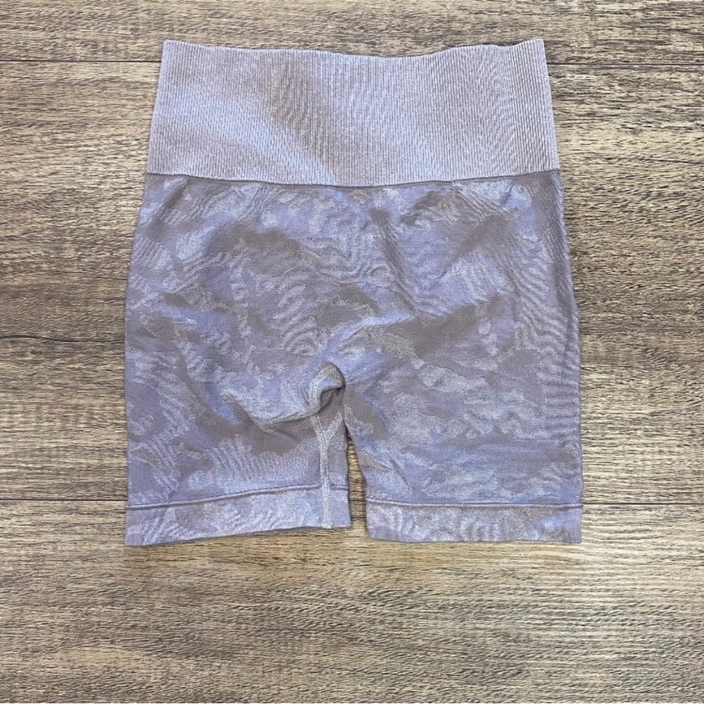 Til You Collapse seamless shorts